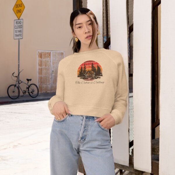 Women's The cabin is calling fall Cropped Fleece Pullover